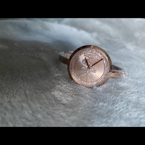 MK Bangle Watch - Picture 2 of 7